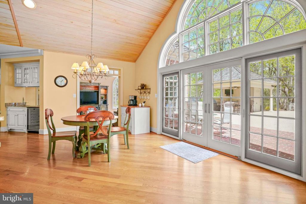 Image 11 of property listing at 12651 VIGILANT CT, Dunkirk, MD 20754