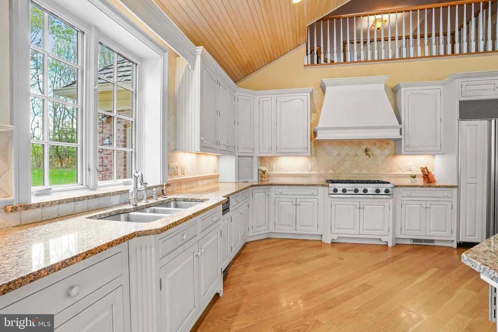 Image 14 of property listing at 12651 VIGILANT CT, Dunkirk, MD 20754