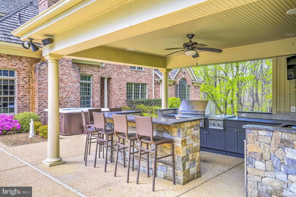 Image 18 of property listing at 12651 VIGILANT CT, Dunkirk, MD 20754