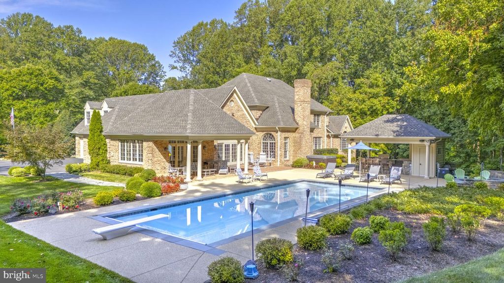 Image 2 of property listing at 12651 VIGILANT CT, Dunkirk, MD 20754