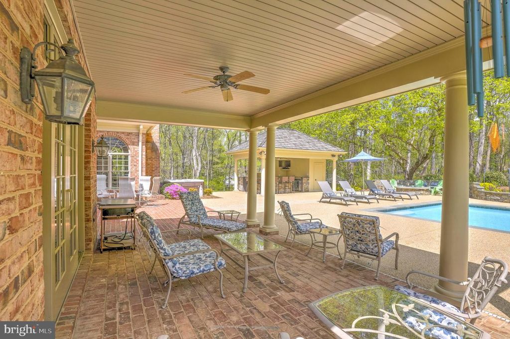 Image 20 of property listing at 12651 VIGILANT CT, Dunkirk, MD 20754