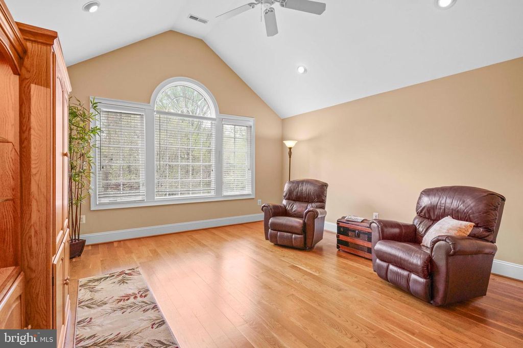 Image 35 of property listing at 12651 VIGILANT CT, Dunkirk, MD 20754