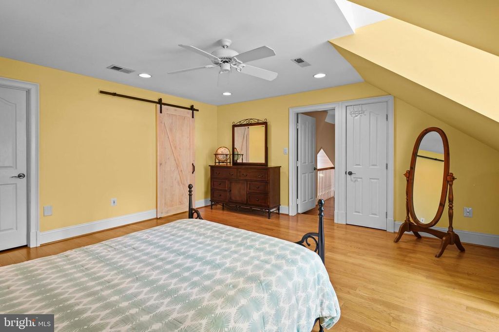 Image 38 of property listing at 12651 VIGILANT CT, Dunkirk, MD 20754