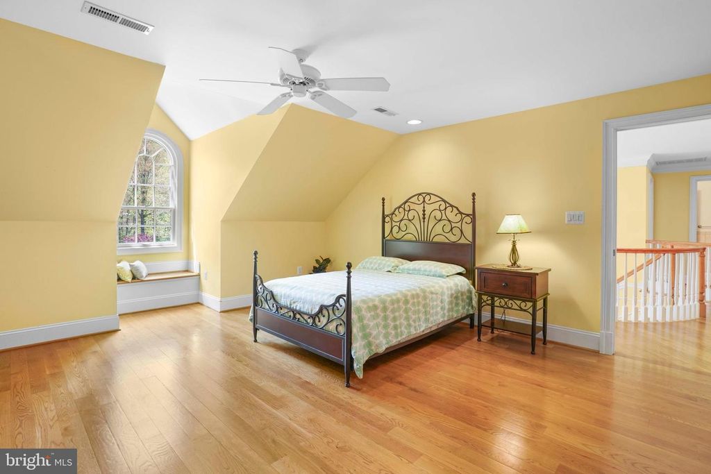 Image 39 of property listing at 12651 VIGILANT CT, Dunkirk, MD 20754