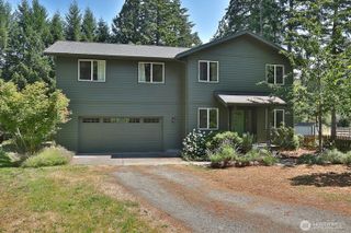 4194 Moorland Place, Clinton, WA 98236