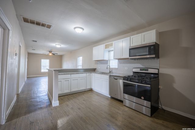 1731 HAYS ST, San Antonio, TX 78202