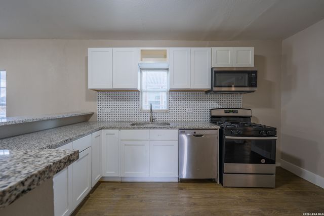 1731 HAYS ST, San Antonio, TX 78202