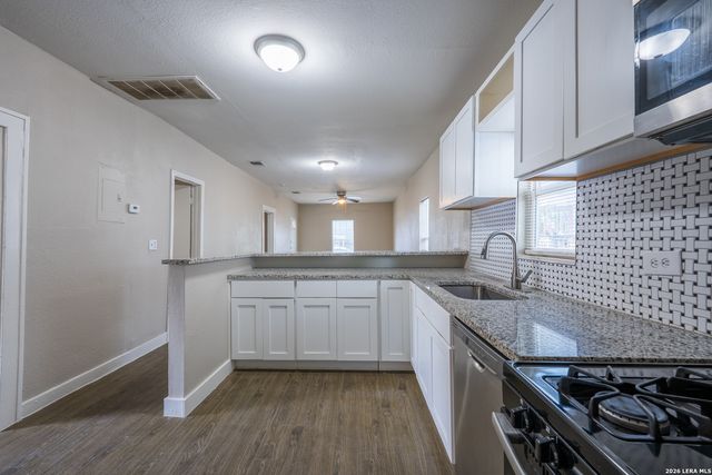 1731 HAYS ST, San Antonio, TX 78202