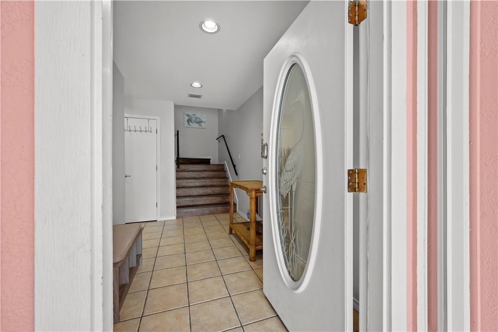 649 Anchor Dr, Port Aransas, TX 78373 — photo 2