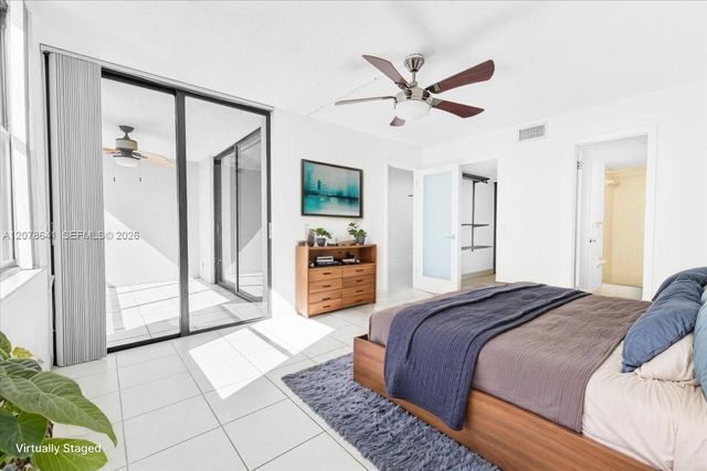 110 Lake Emerald Drive 403, Oakland Park, FL 33309