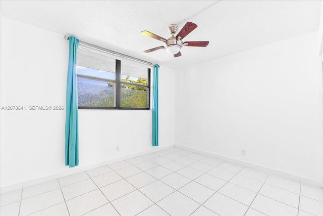 110 Lake Emerald Drive 403, Oakland Park, FL 33309