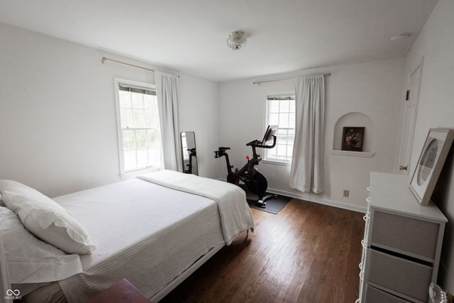 5916 E Pleasant Run Parkway North Drive, Indianapolis, IN 46219