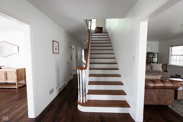 5916 E Pleasant Run Parkway North Drive, Indianapolis, IN 46219