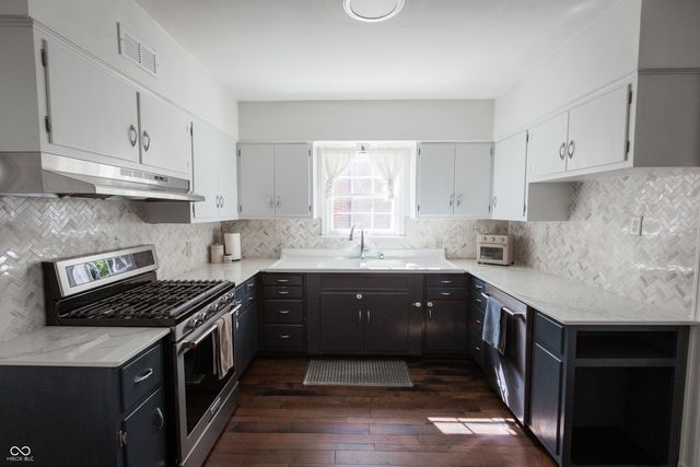 5916 E Pleasant Run Parkway North Drive, Indianapolis, IN 46219