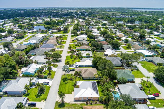 426 NE Vanda Terrado, Jensen Beach, FL 34957