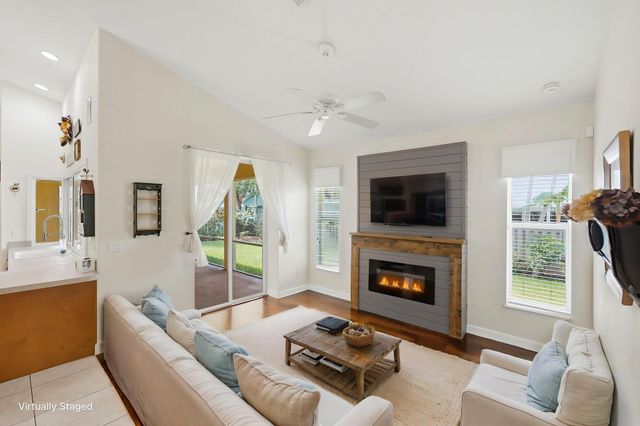 426 NE Vanda Terrado, Jensen Beach, FL 34957