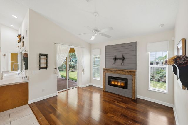 426 NE Vanda Terrado, Jensen Beach, FL 34957