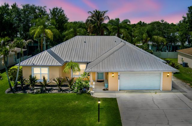 426 NE Vanda Terrado, Jensen Beach, FL 34957