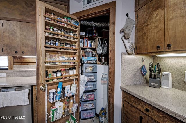 407 Warwick Road, Clinton, MS 39056