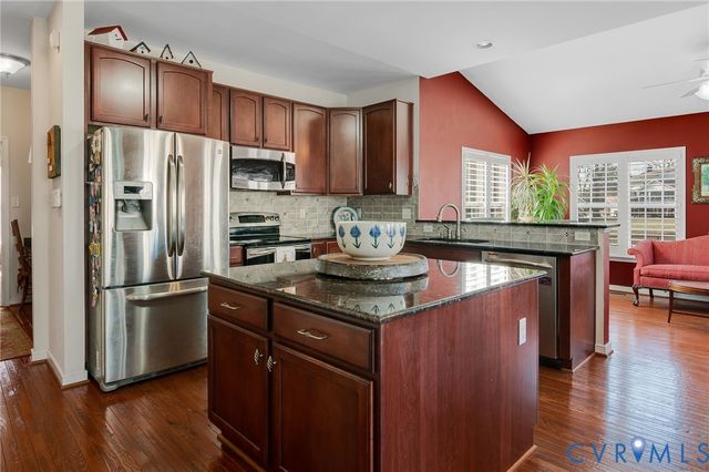 5113 Hungary Branch Ct, Glen Allen, VA 23060