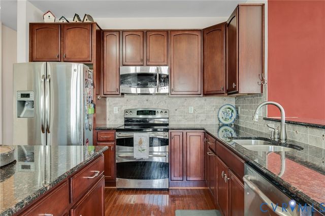 5113 Hungary Branch Ct, Glen Allen, VA 23060