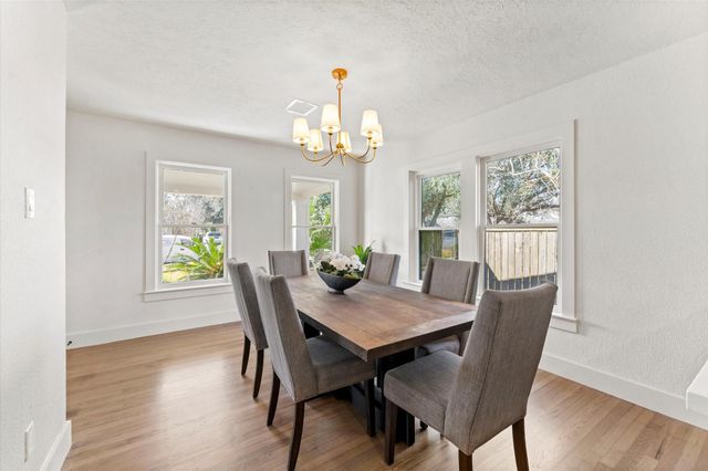 3725 Griggs Road, Houston, TX 77021