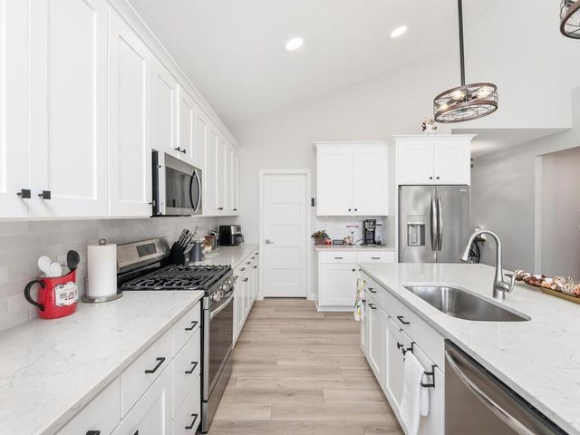 17823 Hamburg Avenue, Lakeville, MN 55044