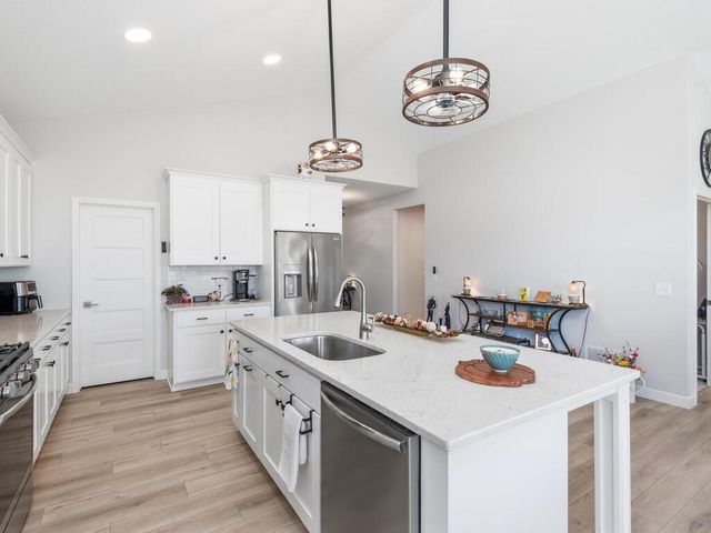 17823 Hamburg Avenue, Lakeville, MN 55044