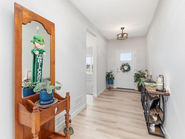 17823 Hamburg Avenue, Lakeville, MN 55044