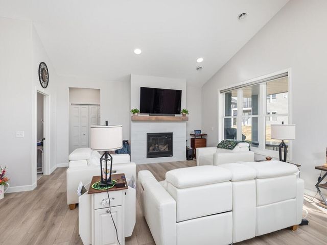 17823 Hamburg Avenue, Lakeville, MN 55044