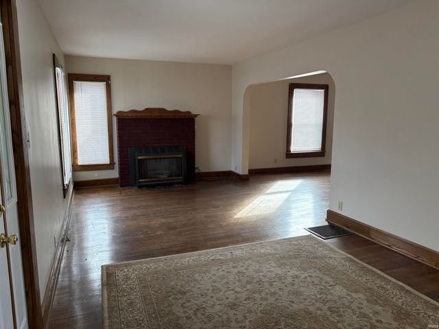 352 N Broadway Street, Peru, IN 46970