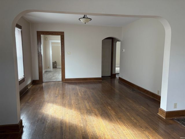 352 N Broadway Street, Peru, IN 46970