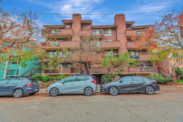 295 Lenox Avenue 203, Oakland, CA 94610