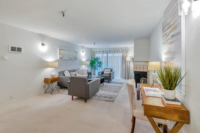 295 Lenox Avenue 203, Oakland, CA 94610