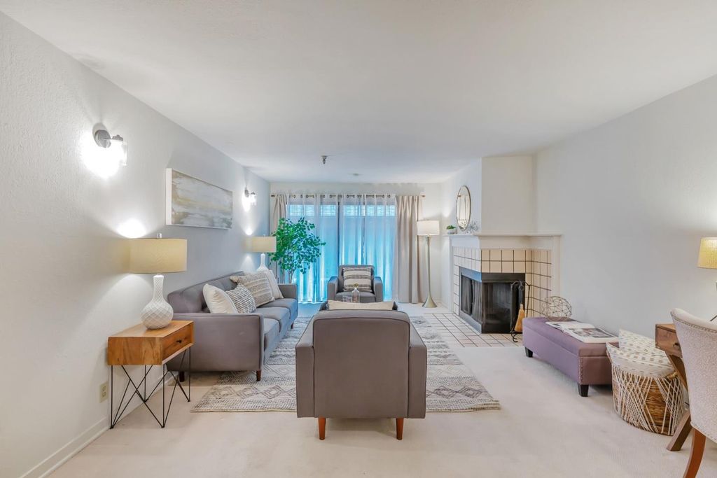 295 Lenox Avenue 203, Oakland, CA 94610