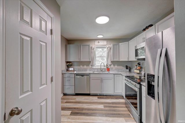 2355 S Zona Court, Bloomington, IN 47403