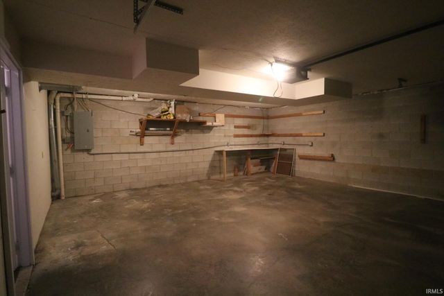 2355 S Zona Court, Bloomington, IN 47403