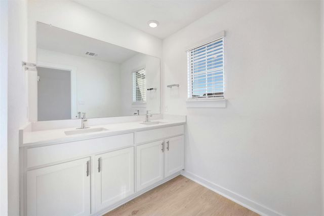 2301 Wallin Bradley DR, Round Rock, TX 78665