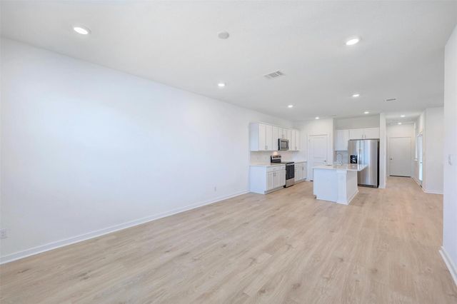 2301 Wallin Bradley DR, Round Rock, TX 78665