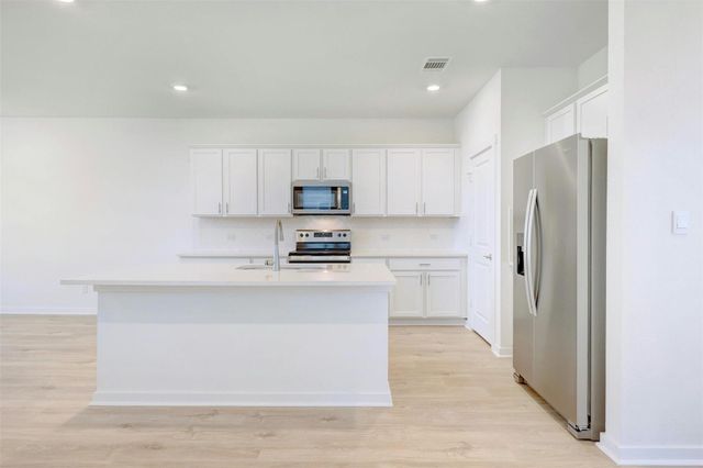 2301 Wallin Bradley DR, Round Rock, TX 78665