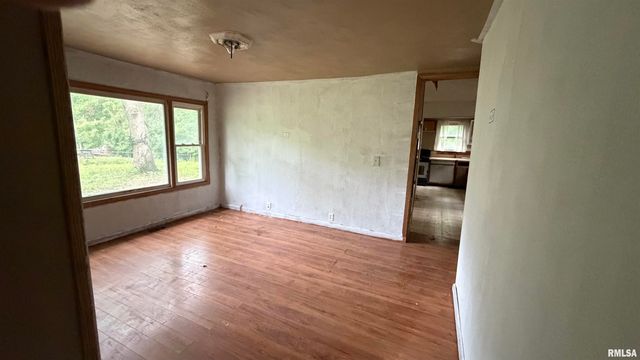 129 HAZEL Court, Creve Coeur, IL 61610