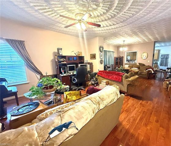 2029 Stonehurst ST, Chesapeake, VA 23324