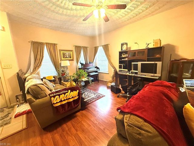 2029 Stonehurst ST, Chesapeake, VA 23324