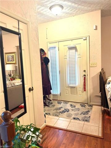 2029 Stonehurst ST, Chesapeake, VA 23324