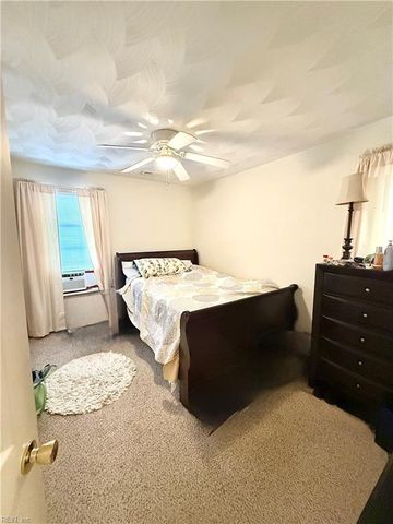 2029 Stonehurst ST, Chesapeake, VA 23324