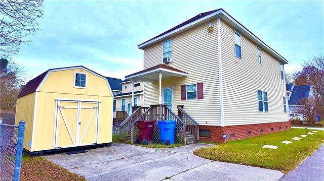 2029 Stonehurst ST, Chesapeake, VA 23324