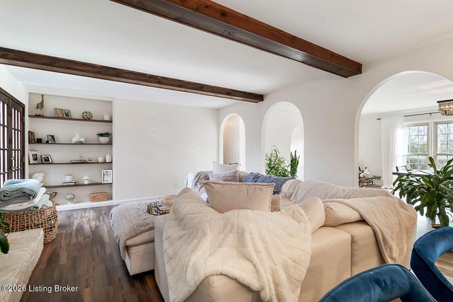 7803 Brownsboro Rd, Louisville, KY 40241