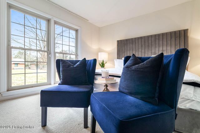 7803 Brownsboro Rd, Louisville, KY 40241