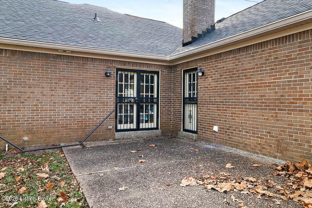 7803 Brownsboro Rd, Louisville, KY 40241