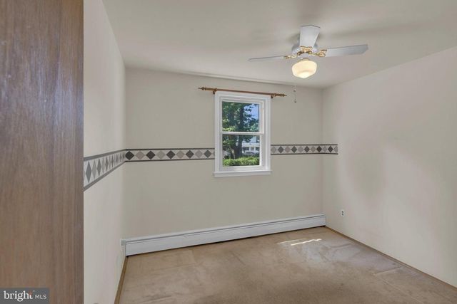 1266 OLD JORDAN RD, Holland, PA 18966